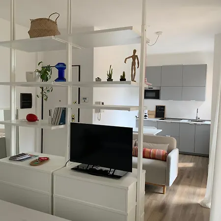 Apartament Corsica 137 *